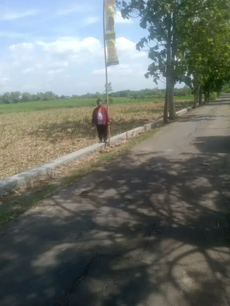 Jual tanah zona kuning lokasi tasekmadu kyr luas 15H hrg 400rb/m nego