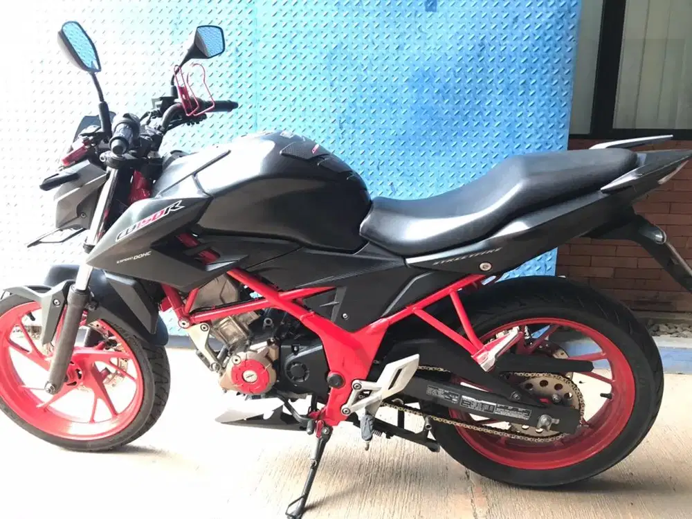 Honda CB 150R New LED street fire thn 2017