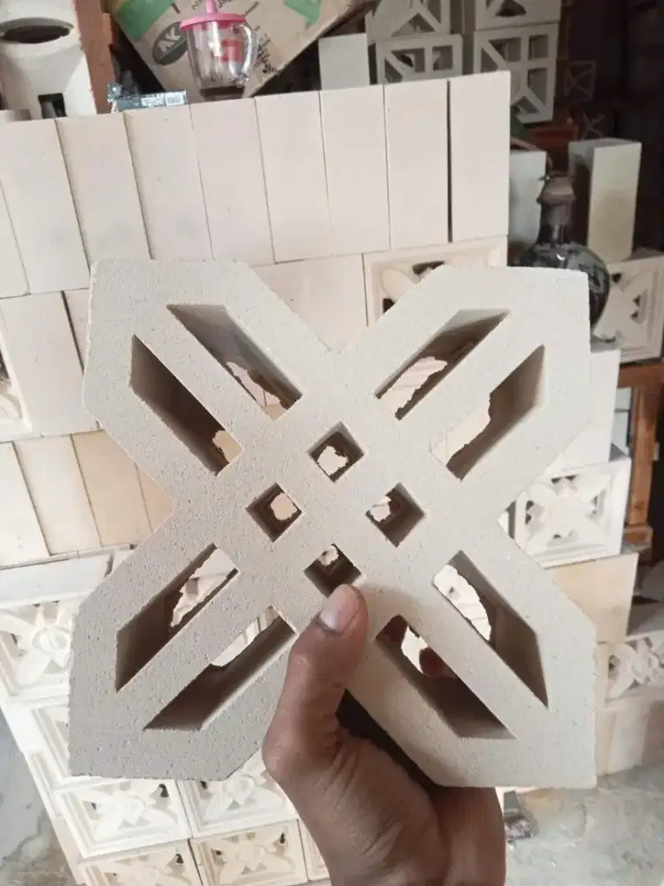 Loster beton minimalis