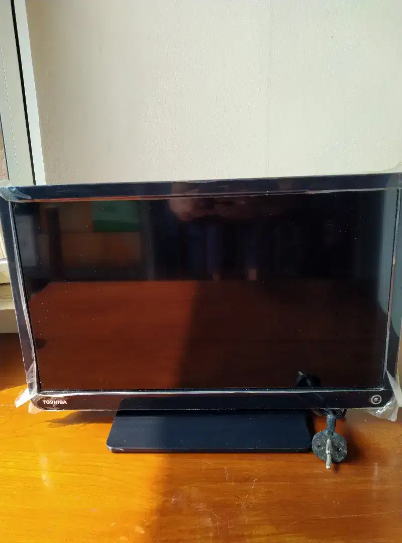 TV LED TOSHIBA 24