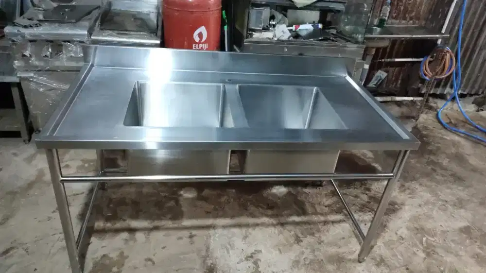 Double sink tempat cuci piring