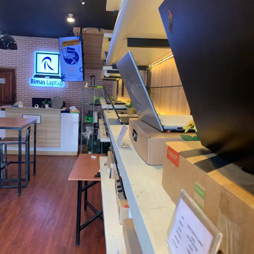 MENERIMA SERVICE SEMUA MEREK LAPTOP DAN INSTAL ULANG