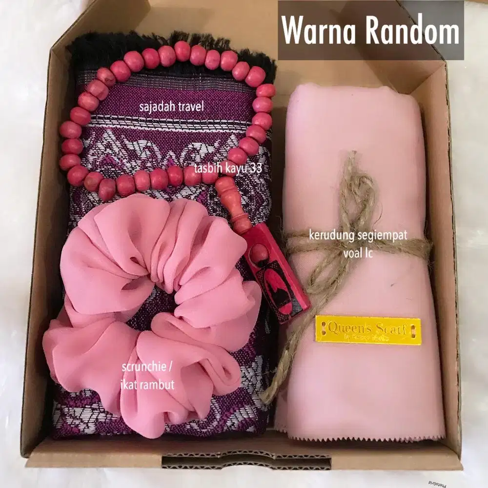 kado guru hampers hijab paket F gift ulang tahun wisuda anniversary