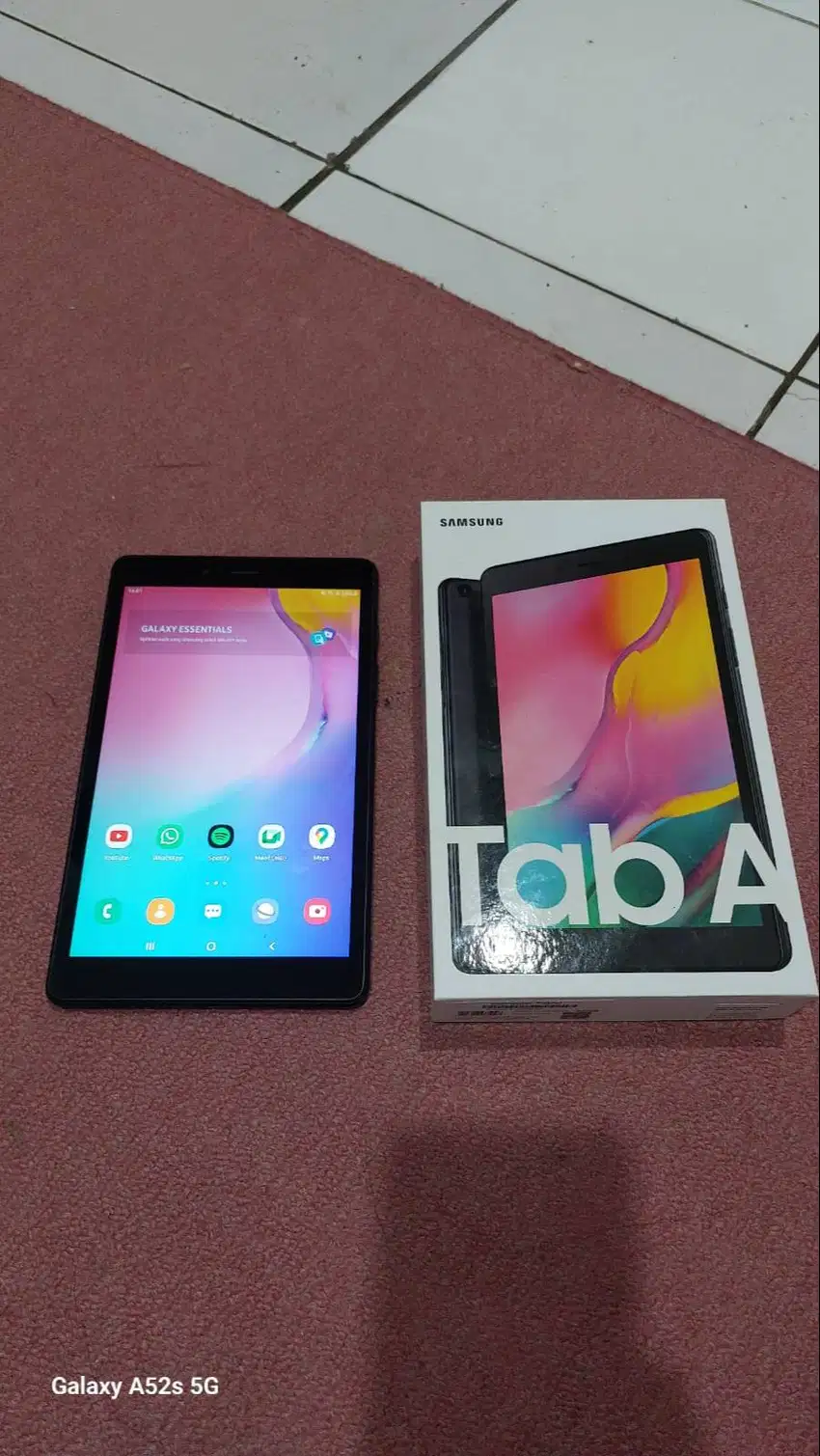 Samsung Galaxy Tab A (8.0, 2019)