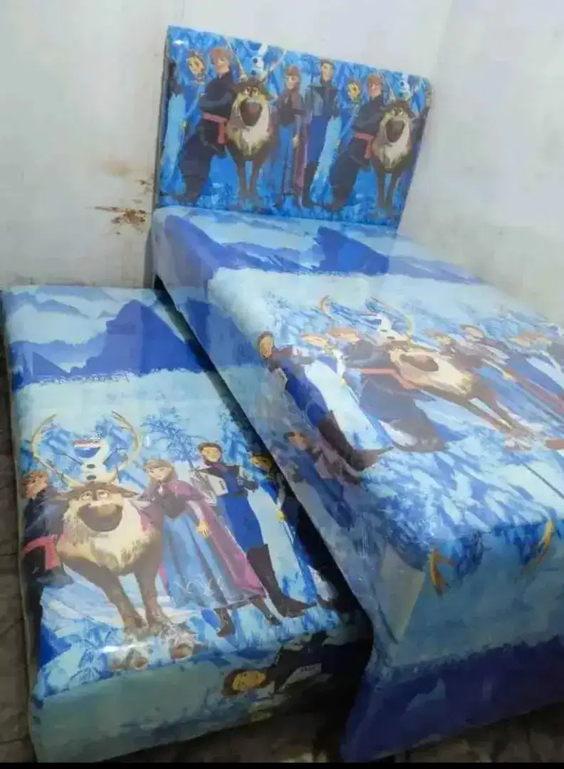 Springbed sorong motif frozen biru