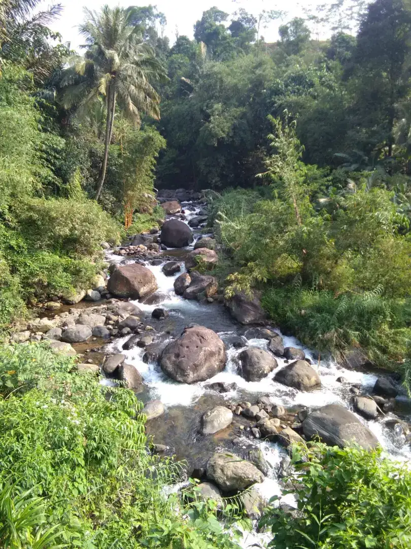 Dijual Lahan view ajib pinggir Sungai Deras Sentul City