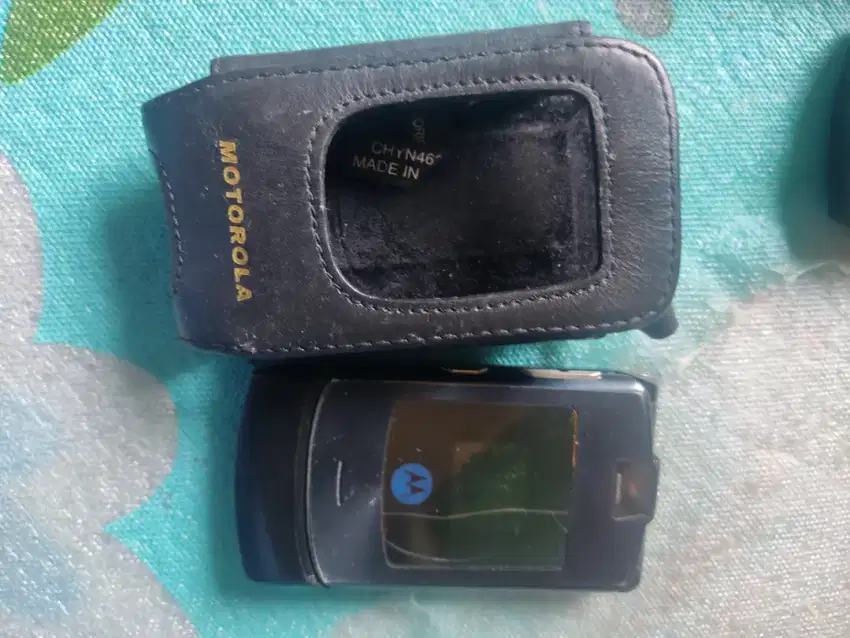 Hp jadul Motorola v3i