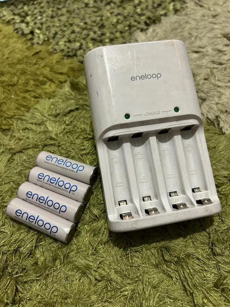 Baterai charger eneloop
