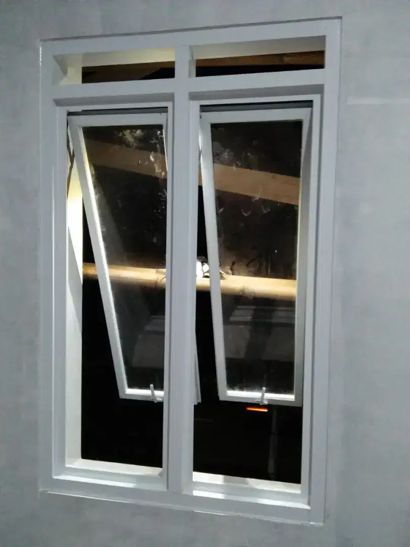 Menerima pembuatan kusen pintu jendela alumunium
