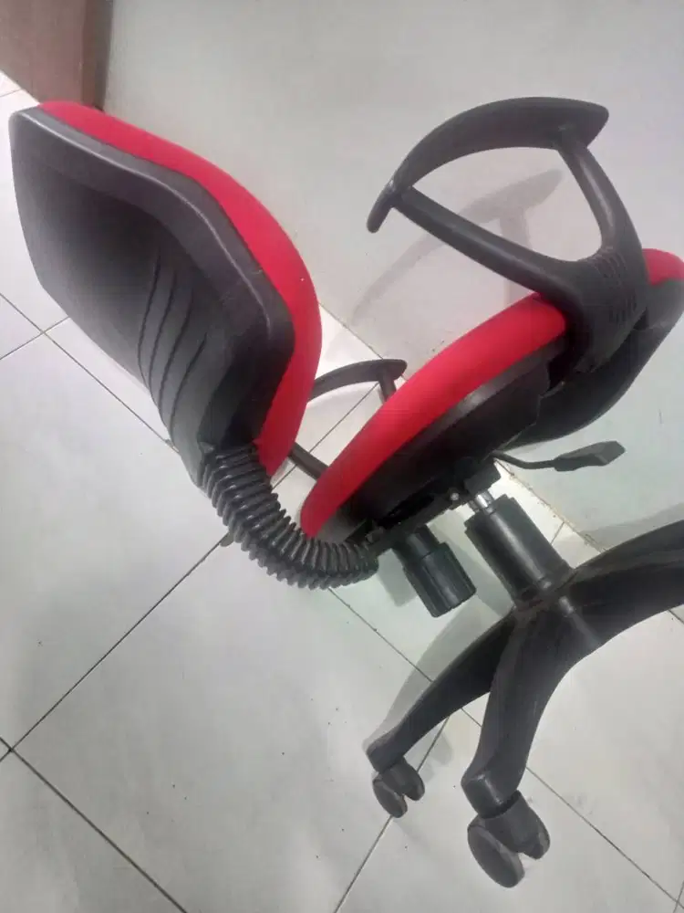 Kursi kantor Informa