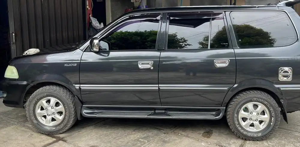 DiJual Mobil Kijang Kapsul LGX Matic Bensin Tahun 2003 Harga 90 Jt