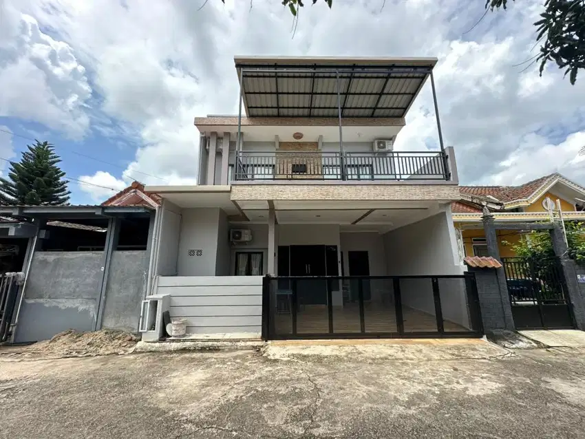 Dijual Rumah 2,5lantai Plamo garden Batam center full renovasi