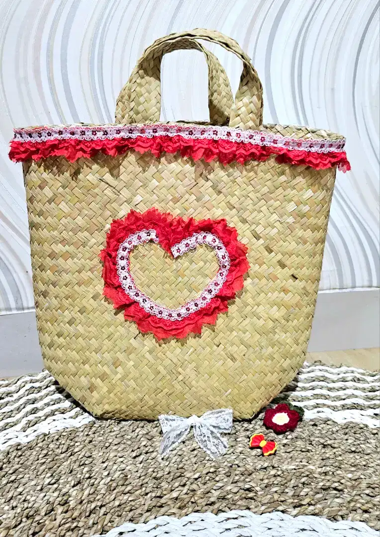 TAS ANYAMAN WANITA CRAFT KEKINIAN
