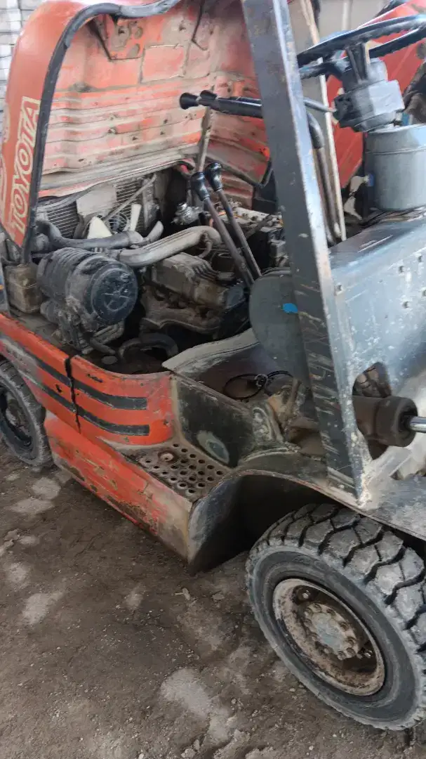Mekanik /montir forklift
