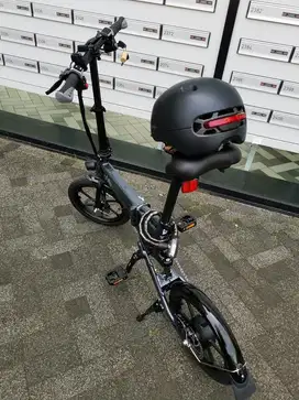 Fiido D2 Electric Folding Bike With Smart Helm.