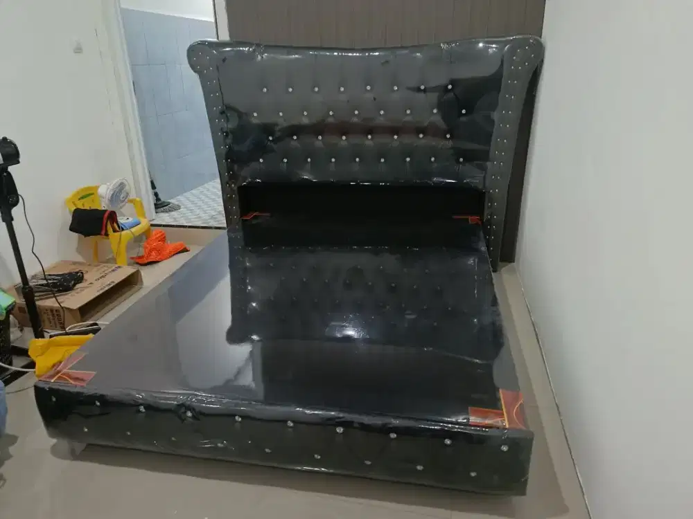 DIVAN/DIPAN SANDARAN MINIMALIS