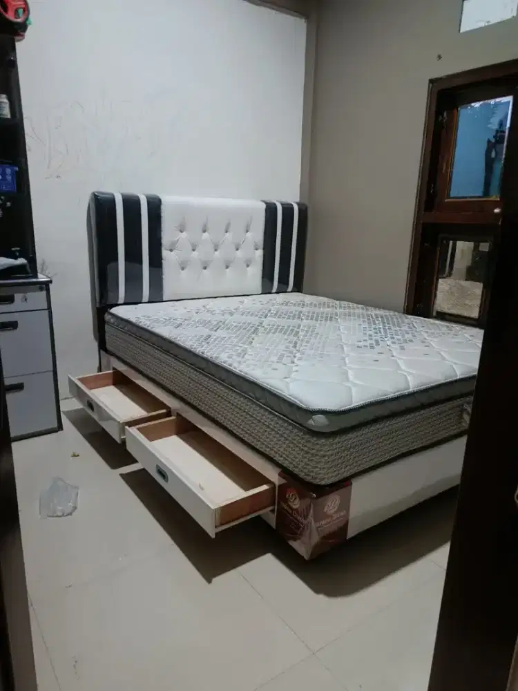 DIVAN/DIPAN SANDARAN MINIMALIS