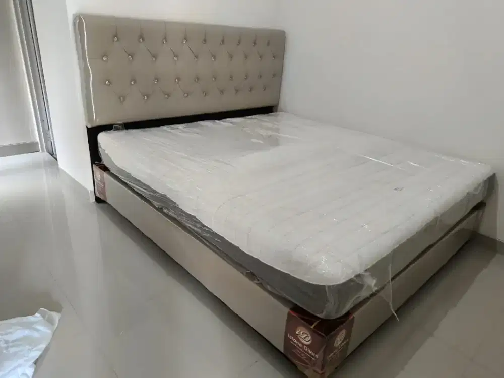 DIVAN/DIPAN SANDARAN MINIMALIS