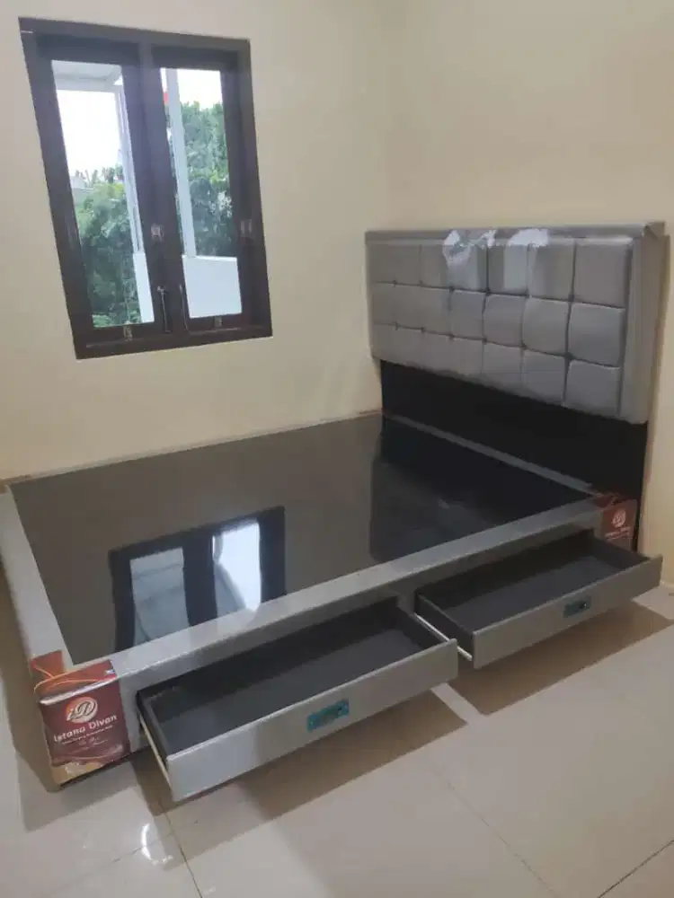 DIVAN/DIPAN SANDARAN MOTIF MODRN