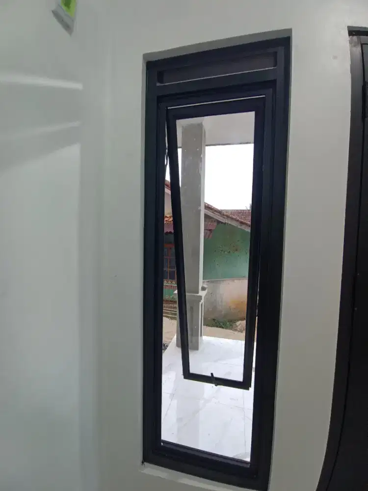 Pasang dan pesan kusen pintu jendela alumunium