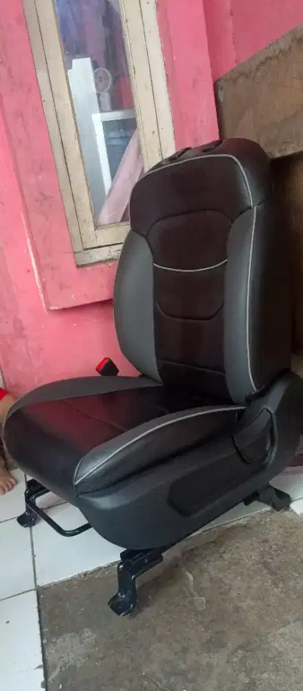 Coverjok mobil semipaten