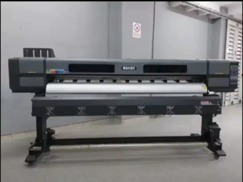 Mesin Digital Printing Indoor Print Area 1.8m