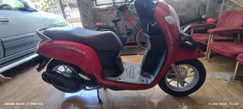 Sepeda Motor Honda Scoopy 2020 Warna Merah Doff Favorit