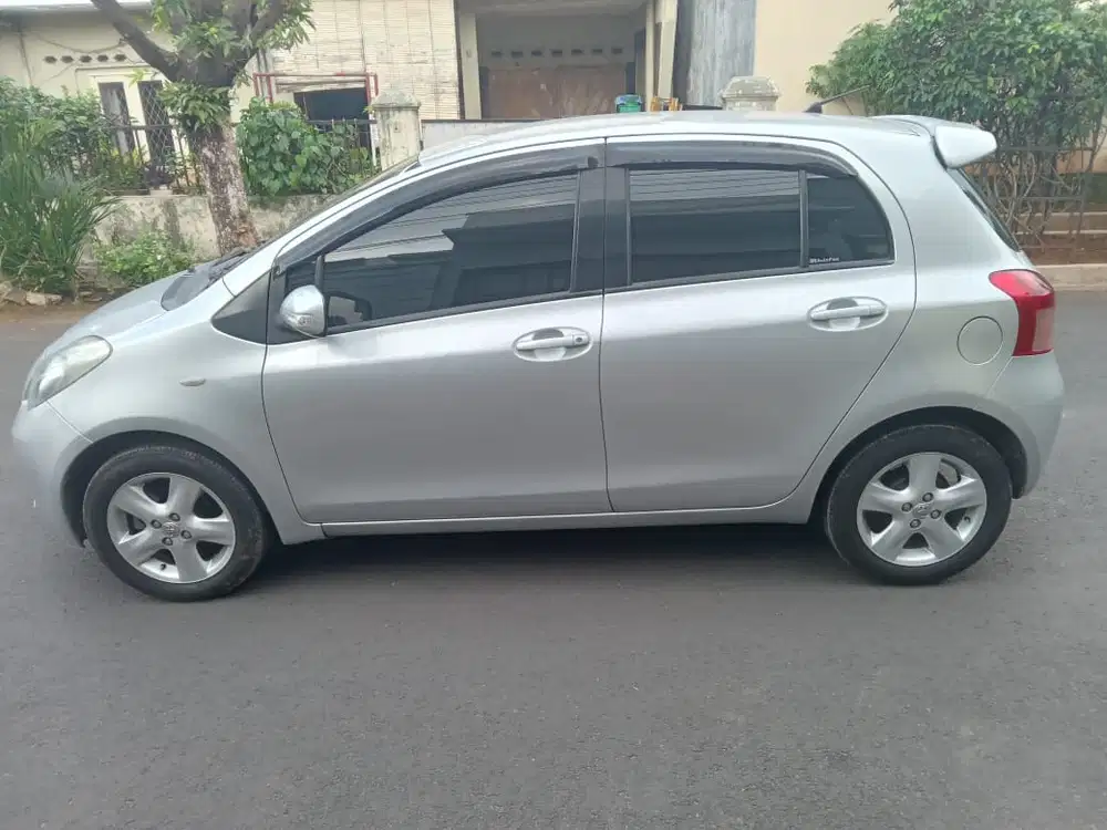 Toyota Yaris E Matic Tahun Mobil Bekas