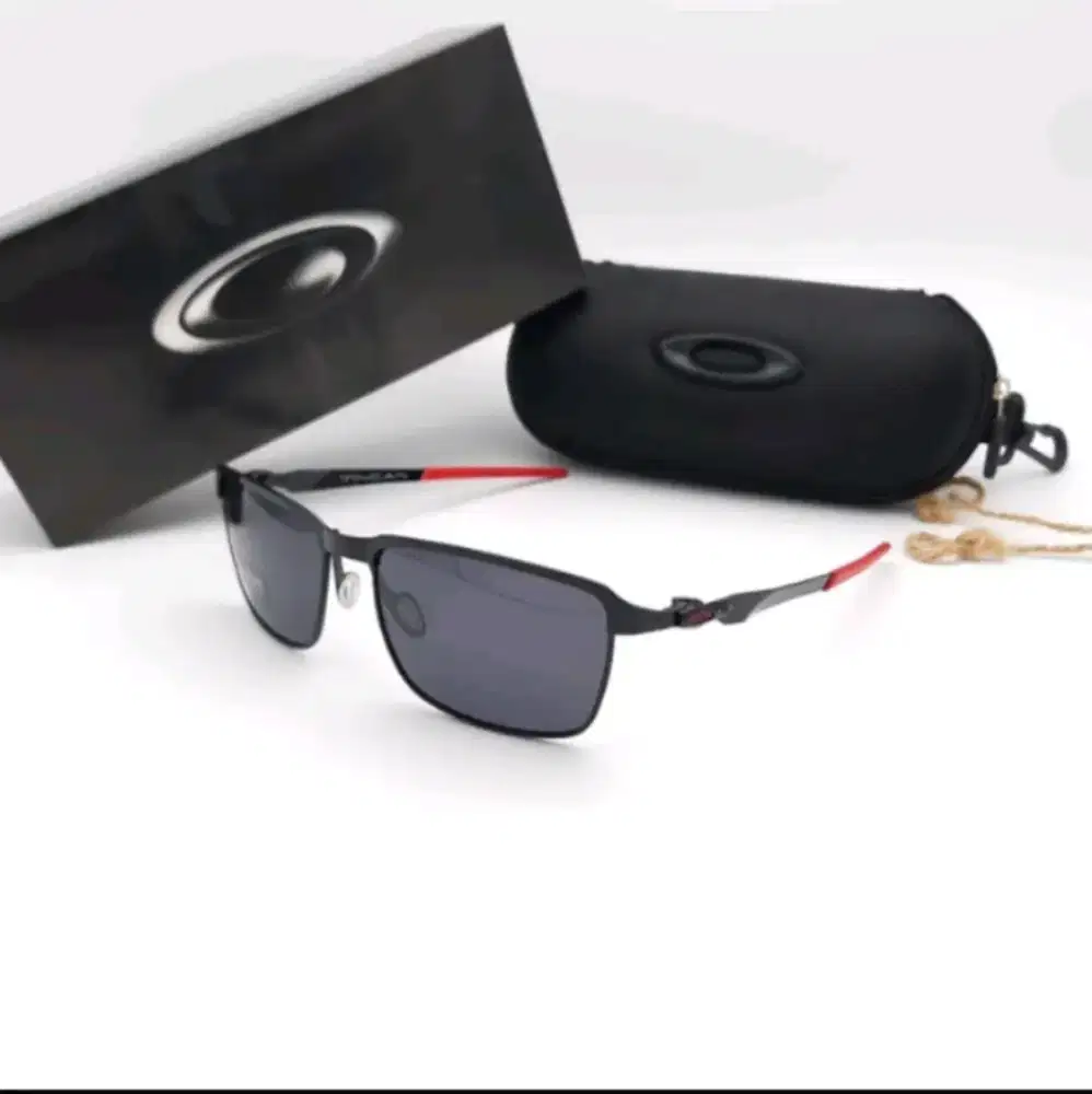 SALE 225Kacamata Oakley tincan