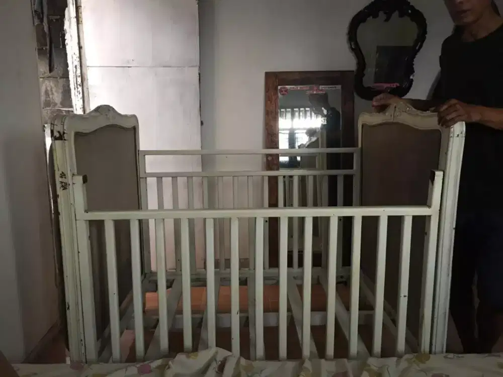 Baby Box kayu Jati Bagus