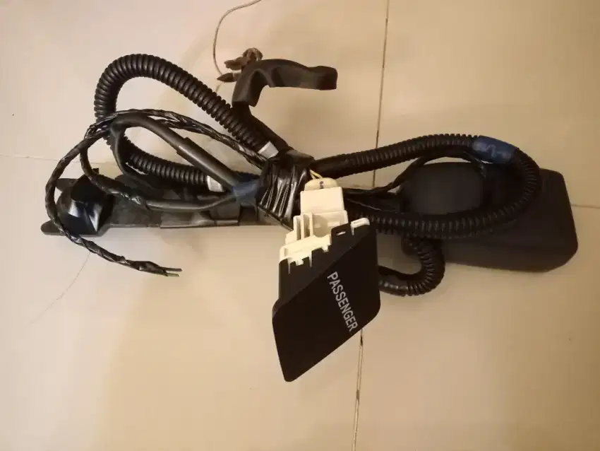 Toyota Yaris Indicator Seat Belt Passenger OEM