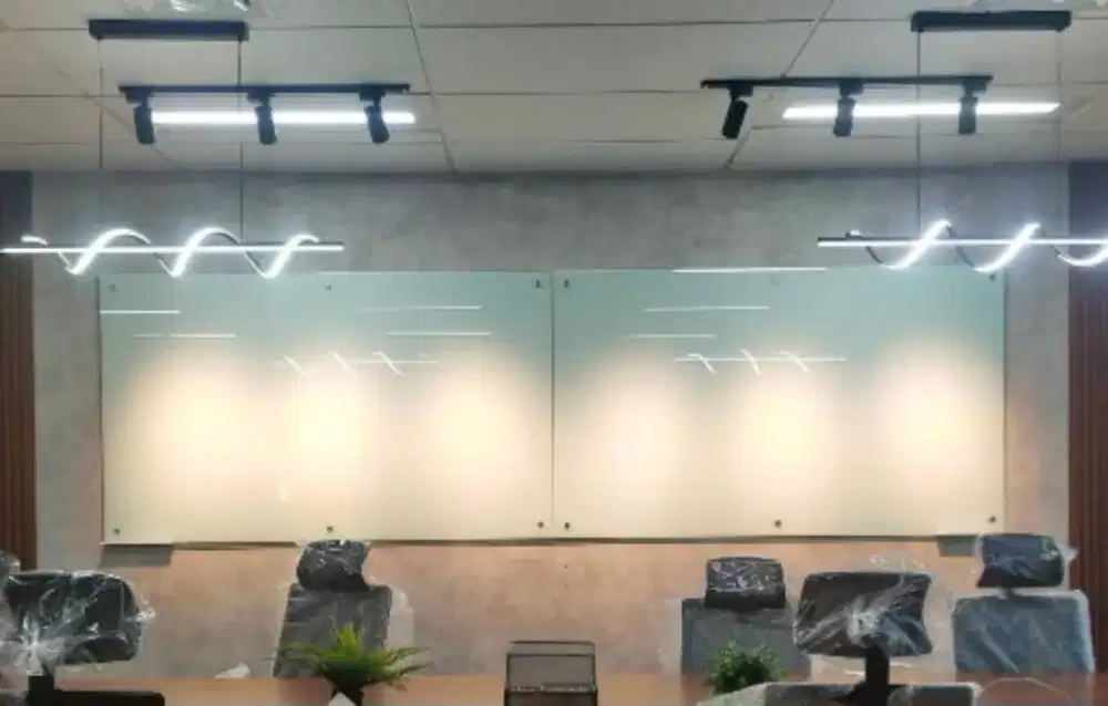 Glassboard, papan tulis kaca, papan tulis kaca tempered, glassklip