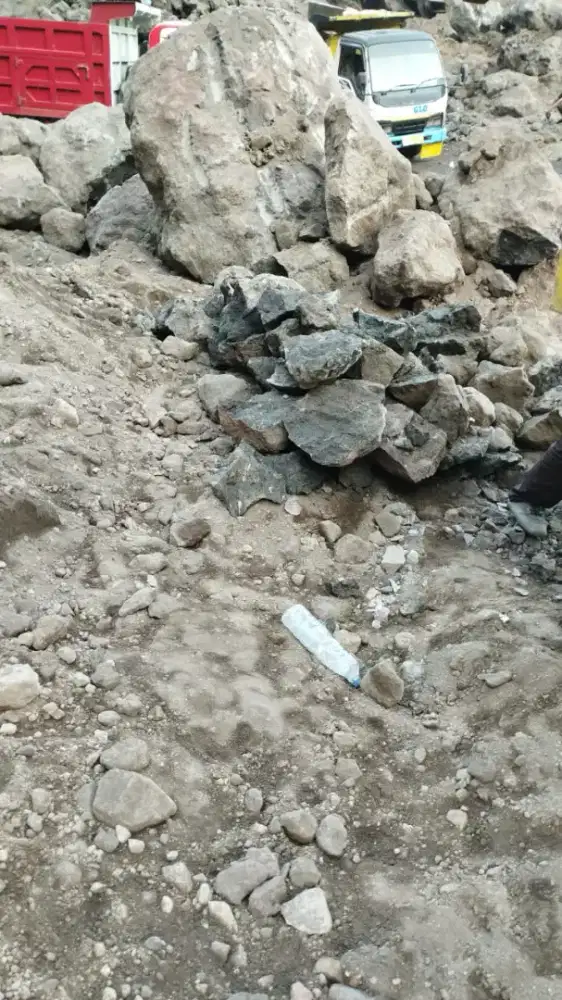 Sedia material bangunan