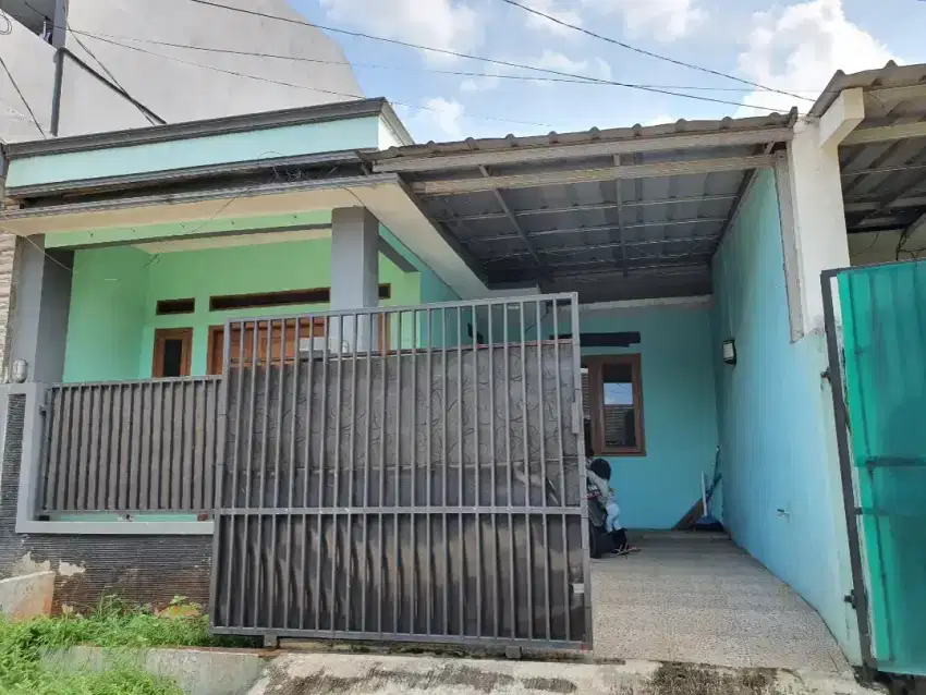 RUMAH SEMIFURNISH SHM DISEWAKAN TAHUNAN