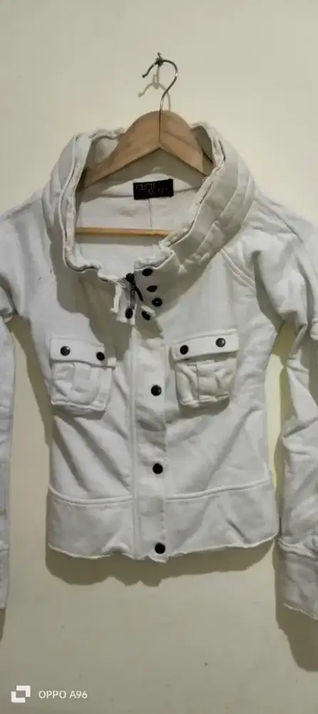 Jaket import ukuran s luar negri bahan tebal anti badai