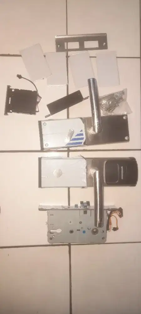 Gagang pintu hotel smart lock