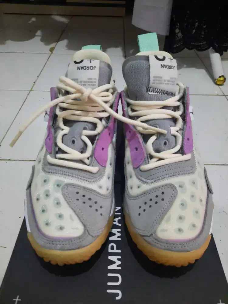 For Sale!!! LIKE NEW Nike jordan jumpan