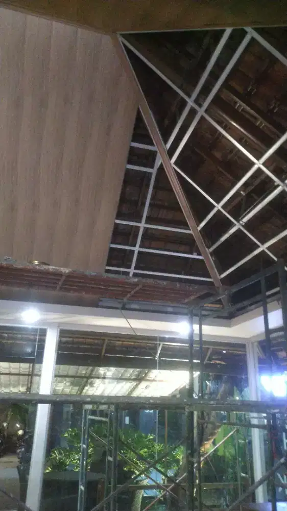 Jasa pemasangan Plafon PVC Surabaya