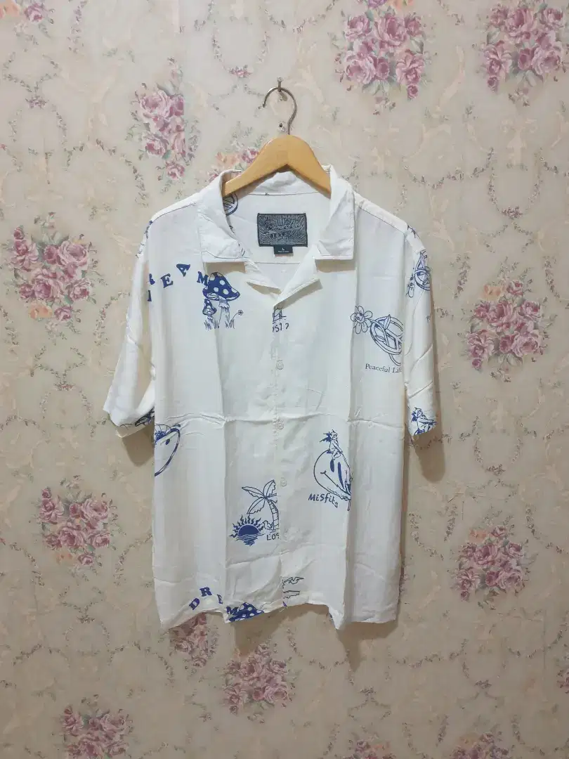 Mulus .authentic baju kemeja brooklyn cloth size L
