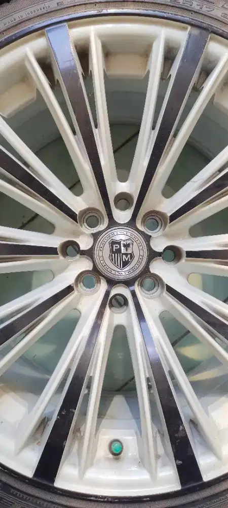 Velg Racing Celong ( beda uk lebar depan dan belakang )