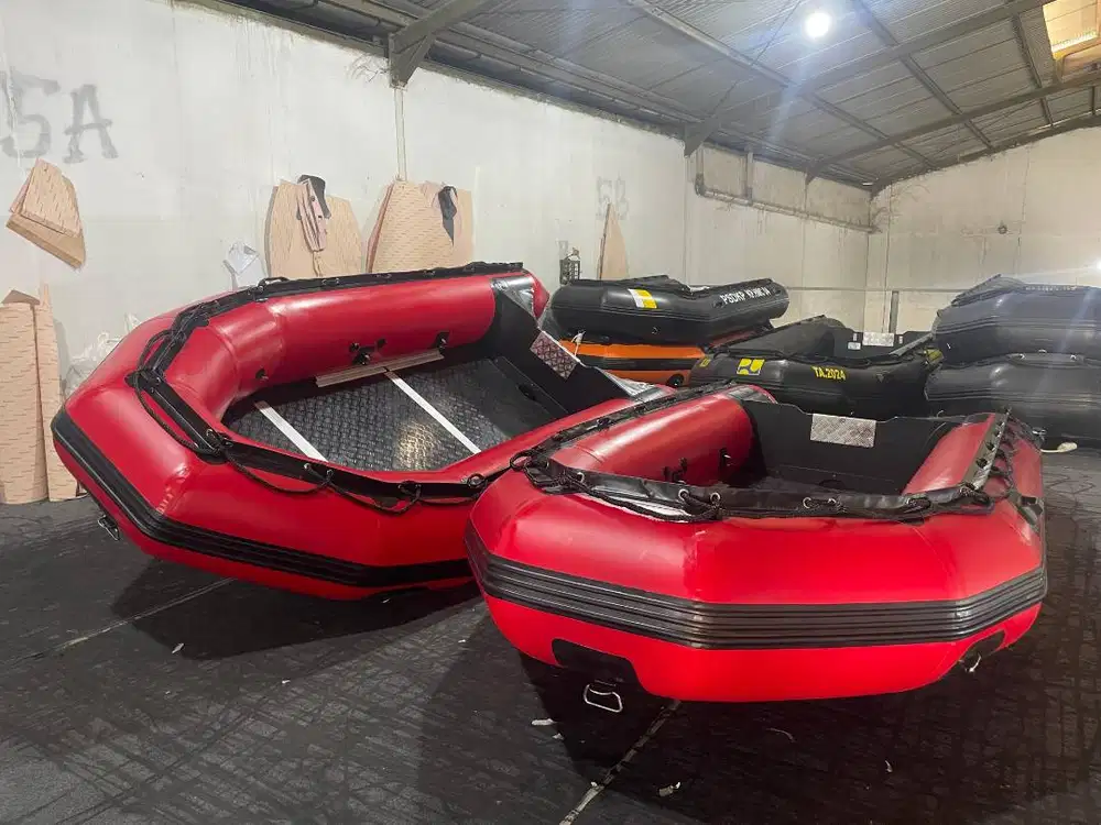 Perahu Karet Rescue Banjir Mancing PVC OCEAN 330 Kapasitas 5 Orang