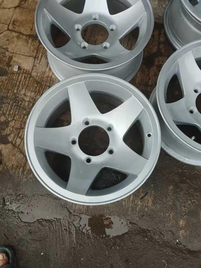 Clover 15 x7 in hole 5 pcd 139.7
