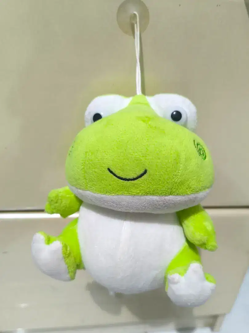 boneka kodok gantungan kaca Mobil