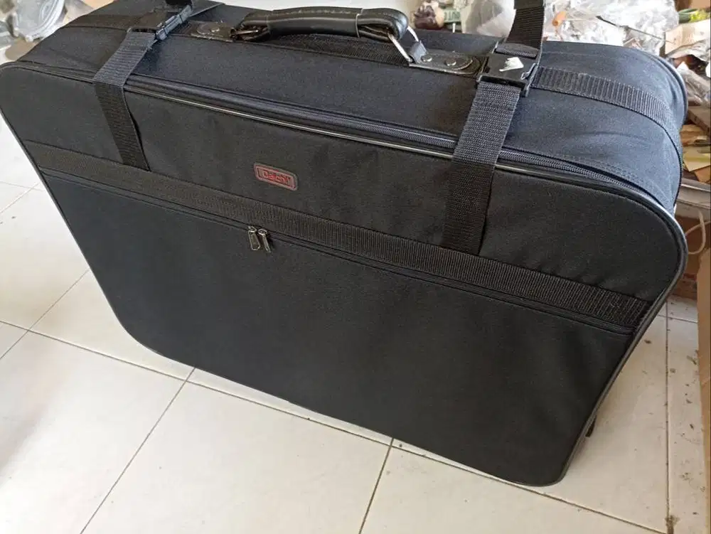 Travelling Luggage (Koper), 1 Koper 60rb, 2 Koper 100rb