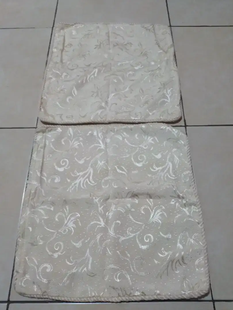 Sarung bantal sofa motif bunga bordir,asli sgpr,P40cm L40cm, 3pcs,nego