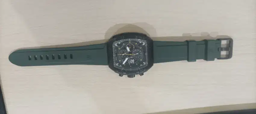 Jam tangan T5 warna hijau minus