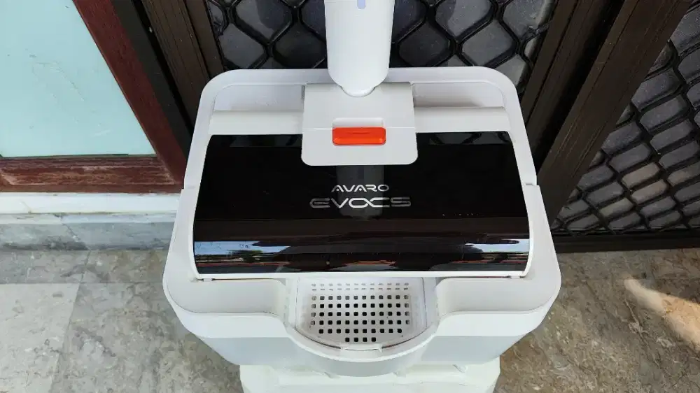 Avaro Evocs - pel dan sapu electronik 2in1