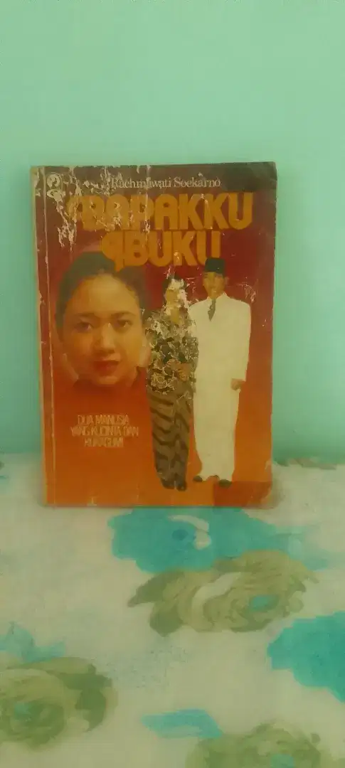 Buku tentang Soekarno karya Rahmawati Soekarno Putri