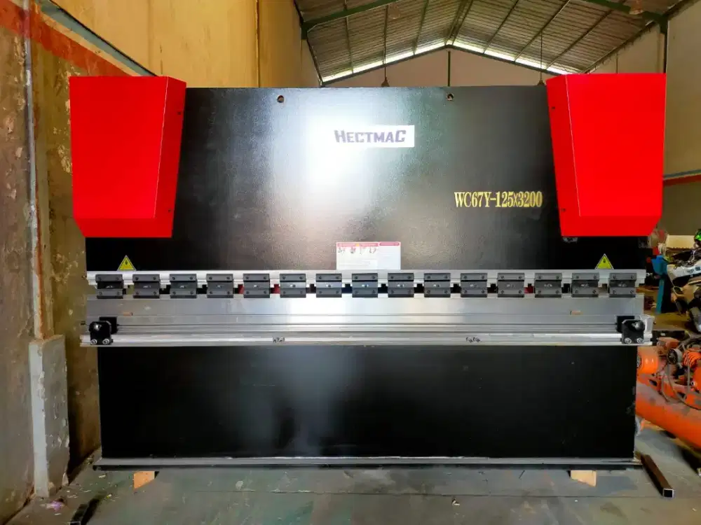 HECTMAC Press Brake Machine 125T x 3200mm