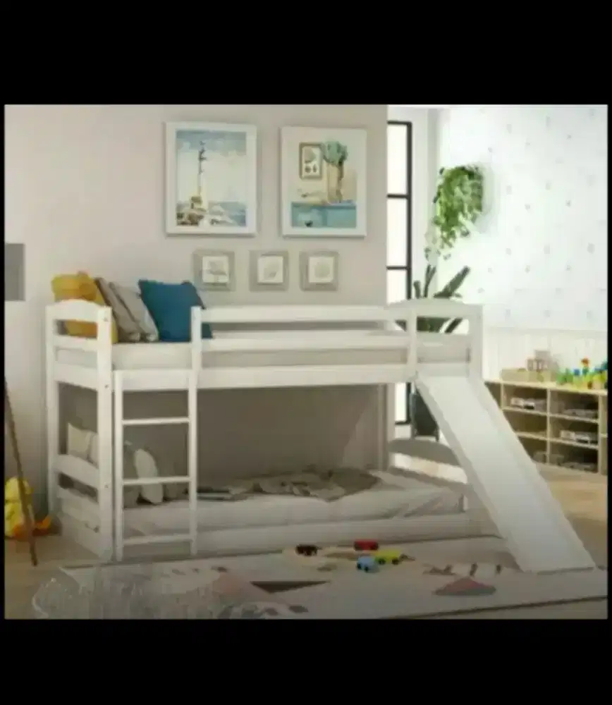 Tempat tidur anak susun